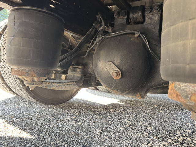 日野プロフィアアルミウイング大型（10t）[写真36]