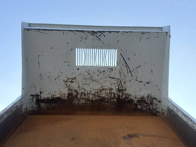 いすゞエルフローダーダンプ小型（2t・3t）[写真12]