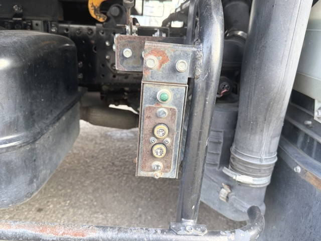 いすゞエルフローダーダンプ小型（2t・3t）[写真34]