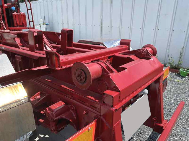 UDトラックスコンドルコンテナ専用車増トン（6t・8t）[写真10]