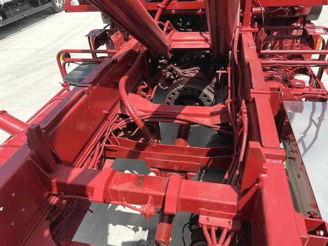 UDトラックスコンドルコンテナ専用車増トン（6t・8t）[写真15]