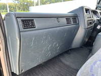 UDトラックスコンドルコンテナ専用車増トン（6t・8t）[写真35]