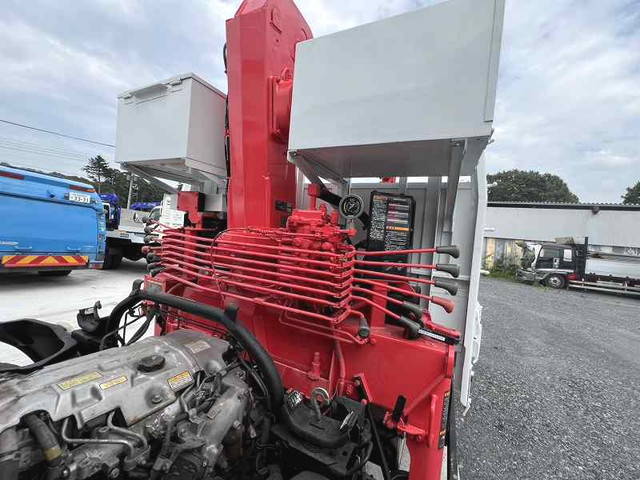 三菱ふそうキャンタークレーン4段小型（2t・3t）[写真22]