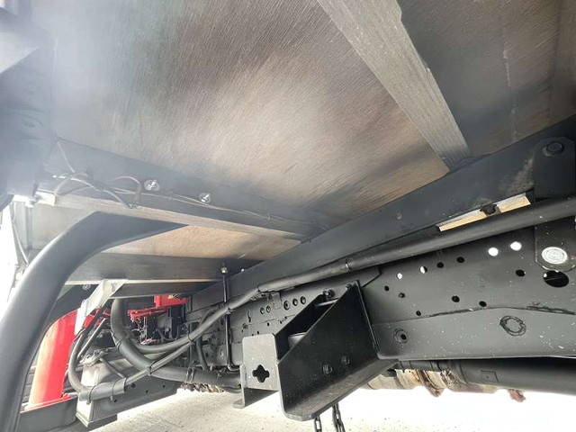 三菱ふそうキャンタークレーン4段小型（2t・3t）[写真30]