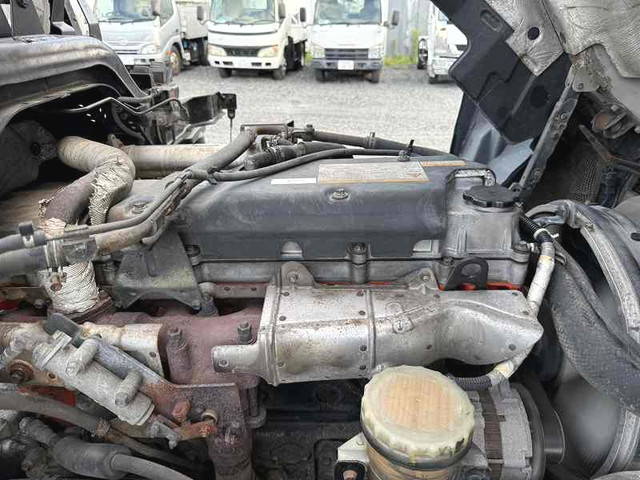 いすゞフォワードコンテナ専用車増トン（6t・8t）[写真25]