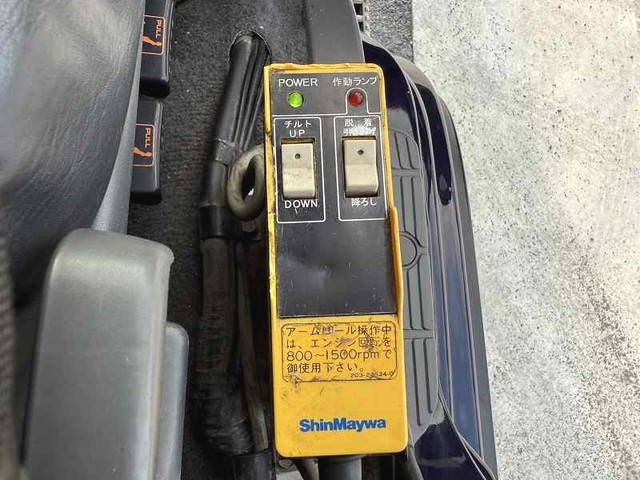 いすゞフォワードコンテナ専用車増トン（6t・8t）[写真32]