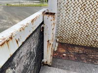 日産アトラス平ボディ小型（2t・3t）[写真13]