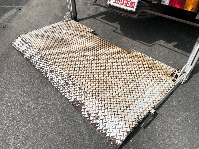 日産アトラス平ボディ小型（2t・3t）[写真18]