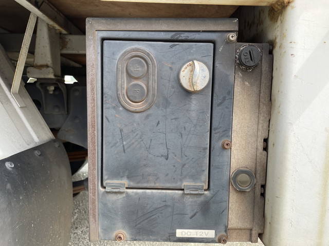 日産アトラス平ボディ小型（2t・3t）[写真21]