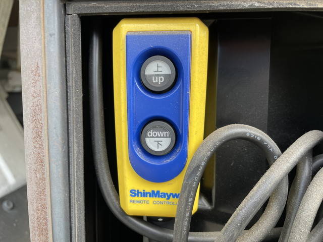 日産アトラス平ボディ小型（2t・3t）[写真22]