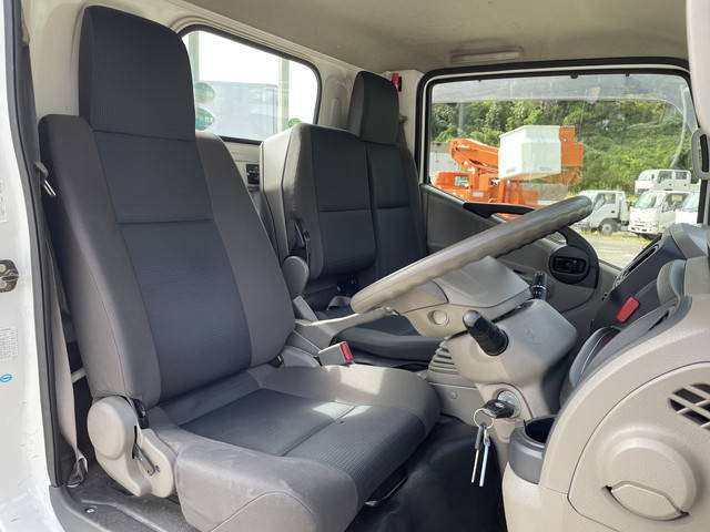 日産アトラス平ボディ小型（2t・3t）[写真32]