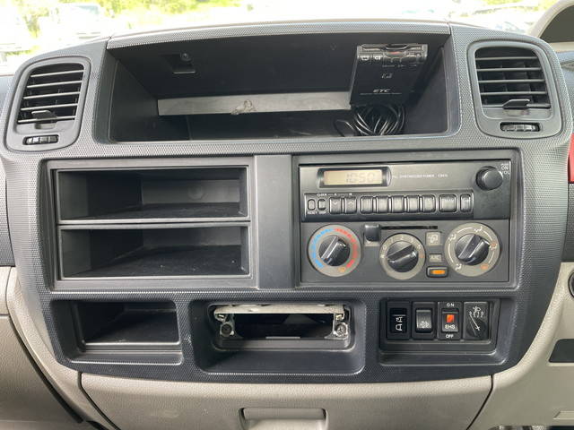 日産アトラス平ボディ小型（2t・3t）[写真36]