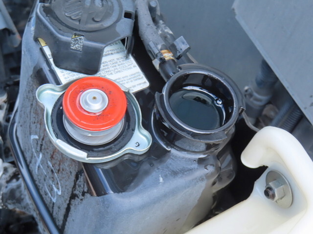 いすゞギガ冷蔵冷凍ウイング大型（10t）[写真19]