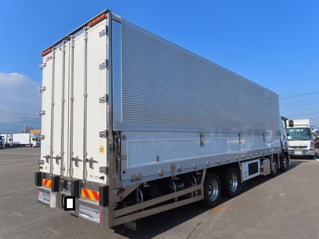 いすゞギガ冷蔵冷凍ウイング大型（10t）[写真03]
