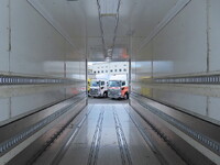 いすゞギガ冷蔵冷凍ウイング大型（10t）[写真31]