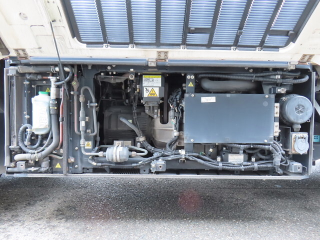 いすゞギガ冷蔵冷凍ウイング大型（10t）[写真34]