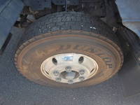 いすゞフォワード冷蔵冷凍ウイング中型（4t）[写真15]