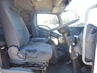 いすゞフォワード冷蔵冷凍ウイング中型（4t）[写真19]