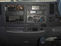 いすゞフォワード冷蔵冷凍ウイング中型（4t）[写真22]