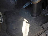 いすゞフォワード冷蔵冷凍ウイング中型（4t）[写真24]