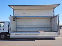 いすゞフォワード冷蔵冷凍ウイング中型（4t）[写真31]