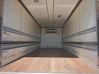 いすゞフォワード冷蔵冷凍ウイング中型（4t）[写真35]