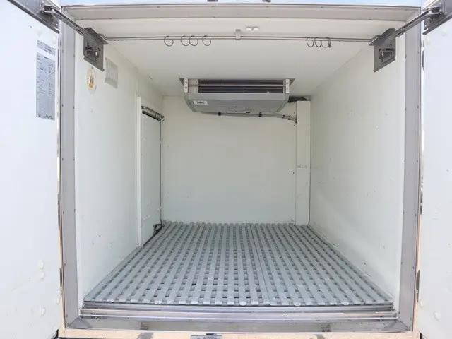 トヨタその他の車種冷凍車（冷蔵車）小型（2t・3t）[写真11]