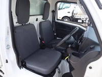 トヨタその他の車種冷凍車（冷蔵車）小型（2t・3t）[写真32]