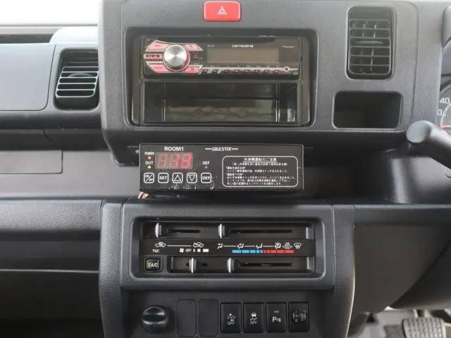 トヨタその他の車種冷凍車（冷蔵車）小型（2t・3t）[写真36]