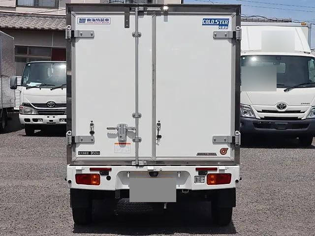 トヨタその他の車種冷凍車（冷蔵車）小型（2t・3t）[写真06]