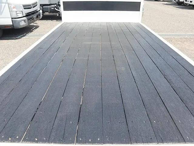 トヨタトヨエース平ボディ小型（2t・3t）[写真10]