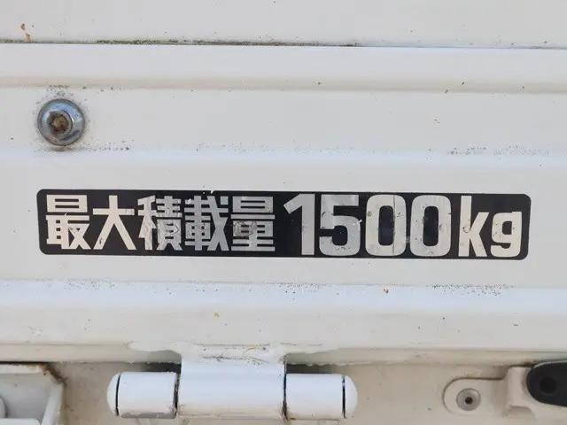 トヨタトヨエース平ボディ小型（2t・3t）[写真13]