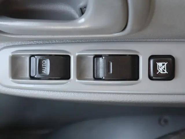 トヨタトヨエース平ボディ小型（2t・3t）[写真31]