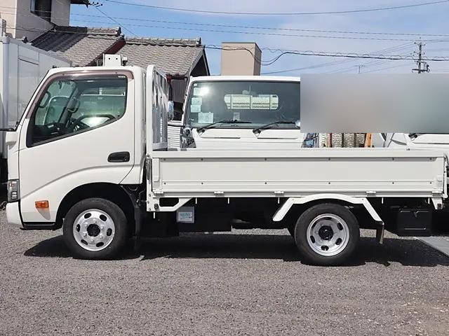 トヨタトヨエース平ボディ小型（2t・3t）[写真07]