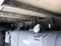 三菱ふそうキャンターアルミバン小型（2t・3t）[写真23]