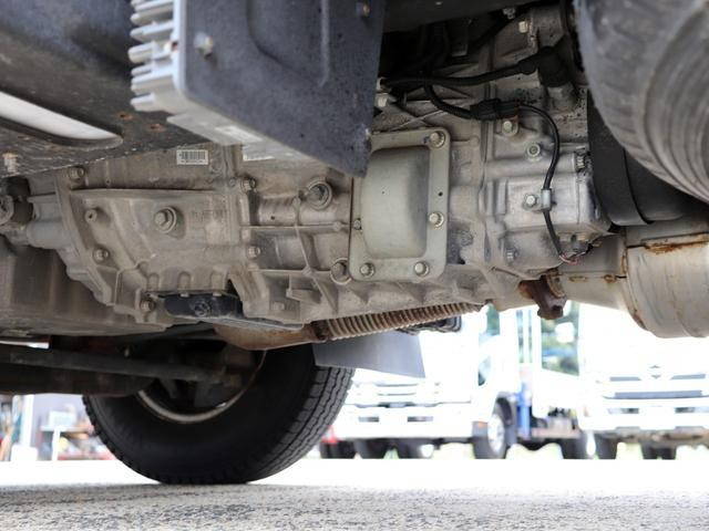 三菱ふそうキャンターアルミバン小型（2t・3t）[写真25]