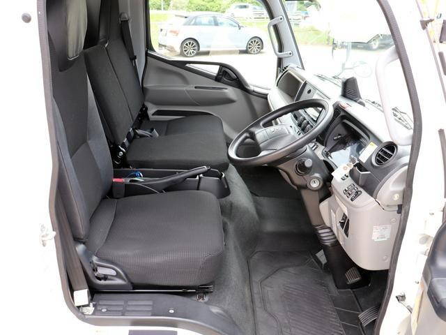 三菱ふそうキャンターアルミバン小型（2t・3t）[写真05]