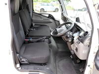 三菱ふそうキャンターアルミバン小型（2t・3t）[写真06]