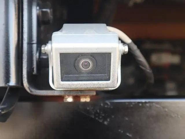 三菱ふそうキャンター平ボディ小型（2t・3t）[写真15]