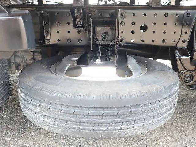 三菱ふそうキャンター平ボディ小型（2t・3t）[写真21]