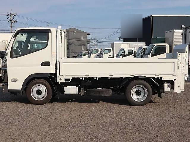 三菱ふそうキャンター平ボディ小型（2t・3t）[写真07]