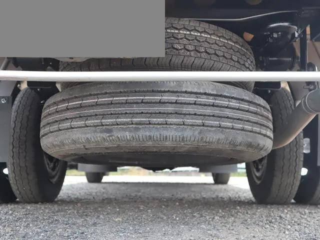 トヨタトヨエース平ボディ小型（2t・3t）[写真17]