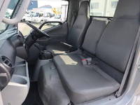 トヨタトヨエース平ボディ小型（2t・3t）[写真30]