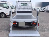 トヨタトヨエース平ボディ小型（2t・3t）[写真10]