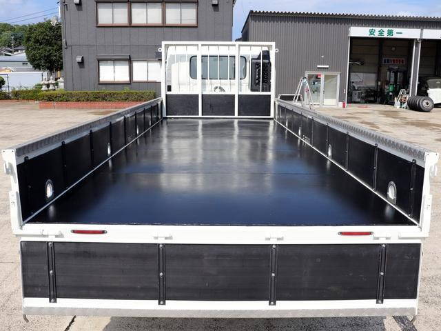 日野レンジャー平ボディ中型（4t）[写真10]