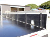 日野レンジャー平ボディ中型（4t）[写真12]