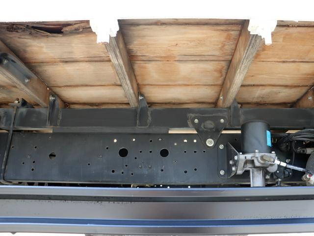 日野レンジャー平ボディ中型（4t）[写真20]