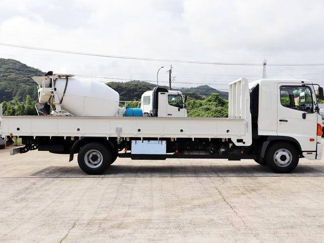 日野レンジャー平ボディ中型（4t）[写真25]