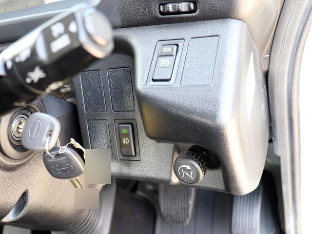 日野レンジャー平ボディ中型（4t）[写真32]