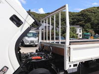 いすゞエルフ平ボディ小型（2t・3t）[写真15]